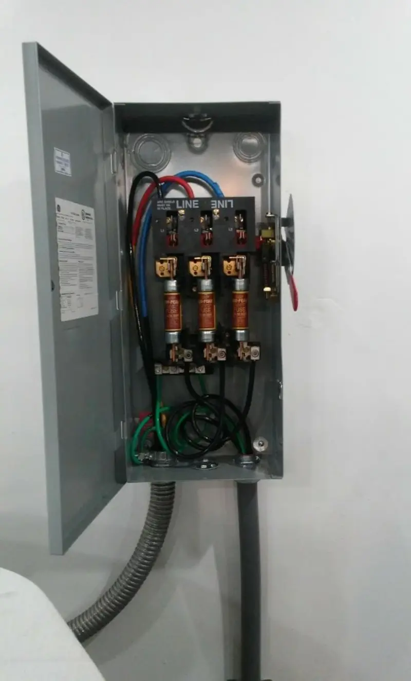 Three-phase disconnect switch installed for Electrical Wiring & Rewiring in Leesylvania